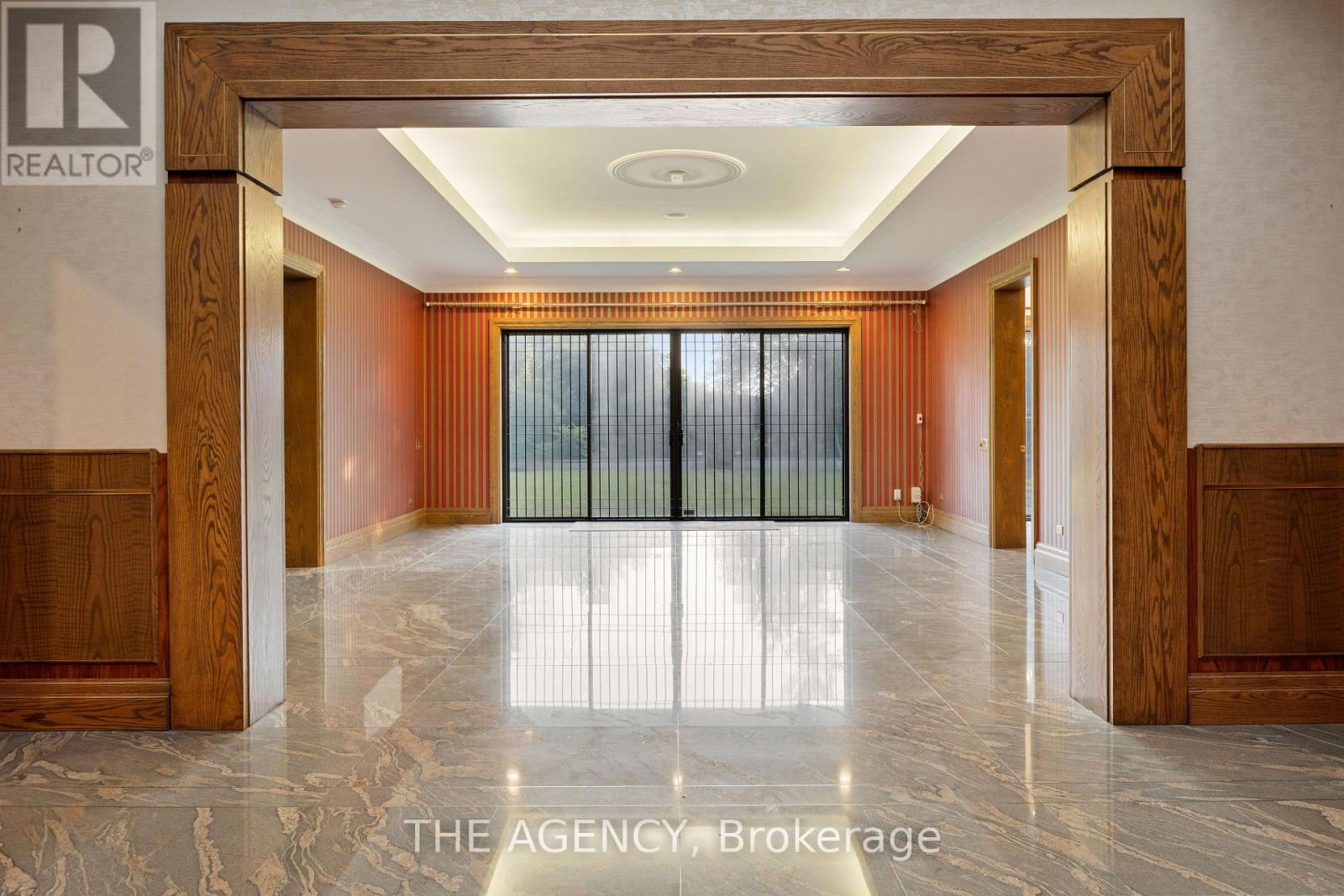 23 Bayview Ridge, Toronto, Ontario  M2L 1E3 - Photo 4 - C13762548