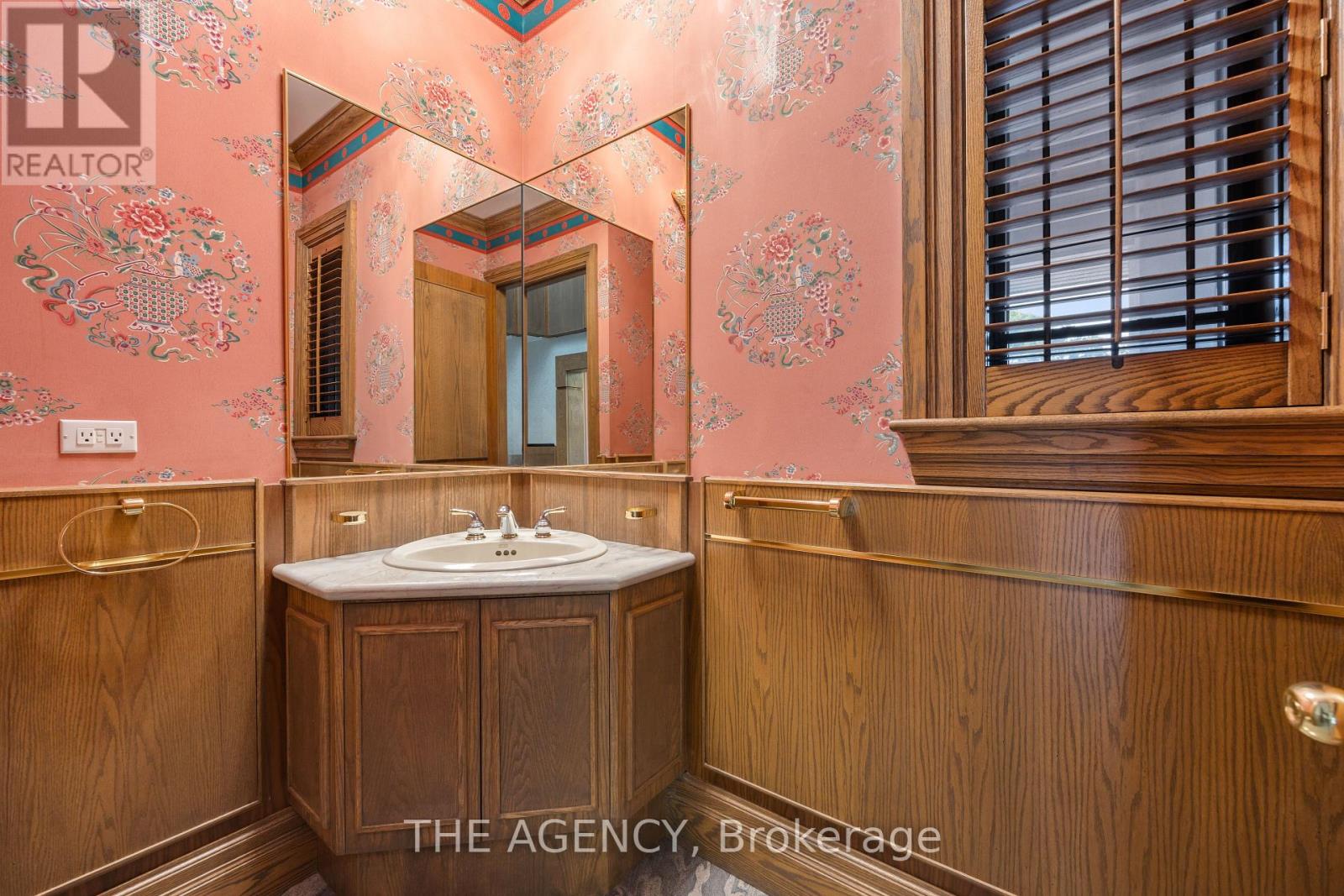 23 Bayview Ridge, Toronto, Ontario  M2L 1E3 - Photo 6 - C13762548