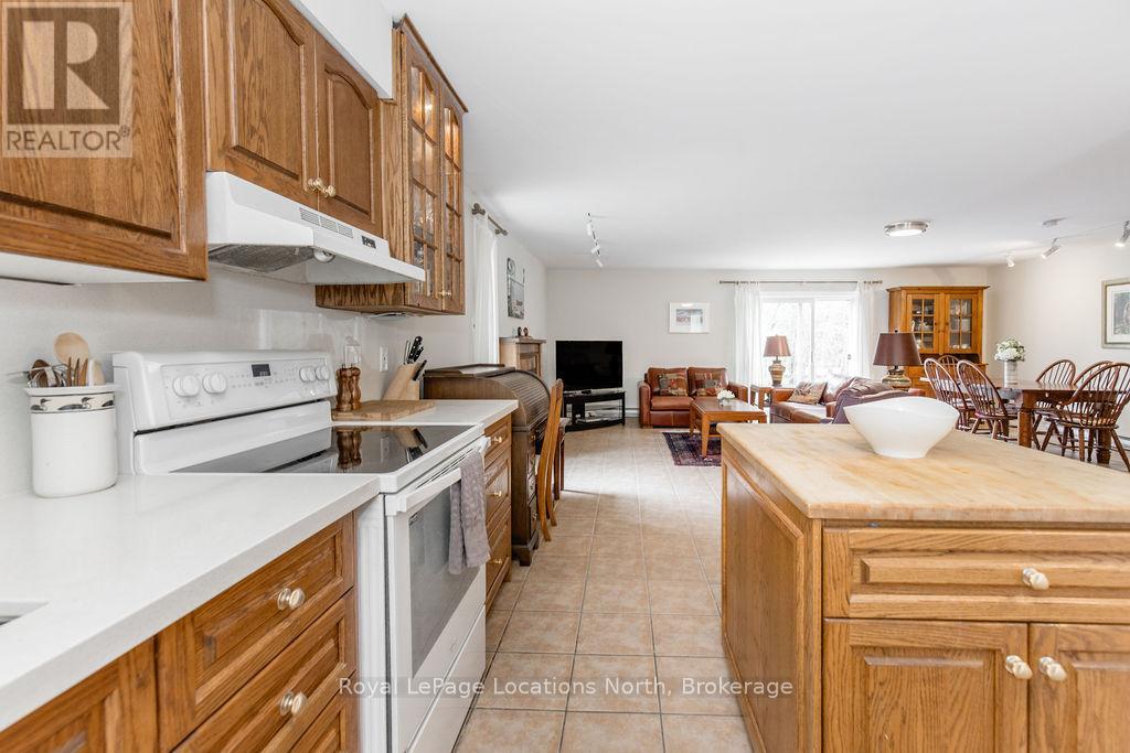 112 Escarpment Crescent, Collingwood, Ontario  L9Y 5B4 - Photo 6 - S13762416