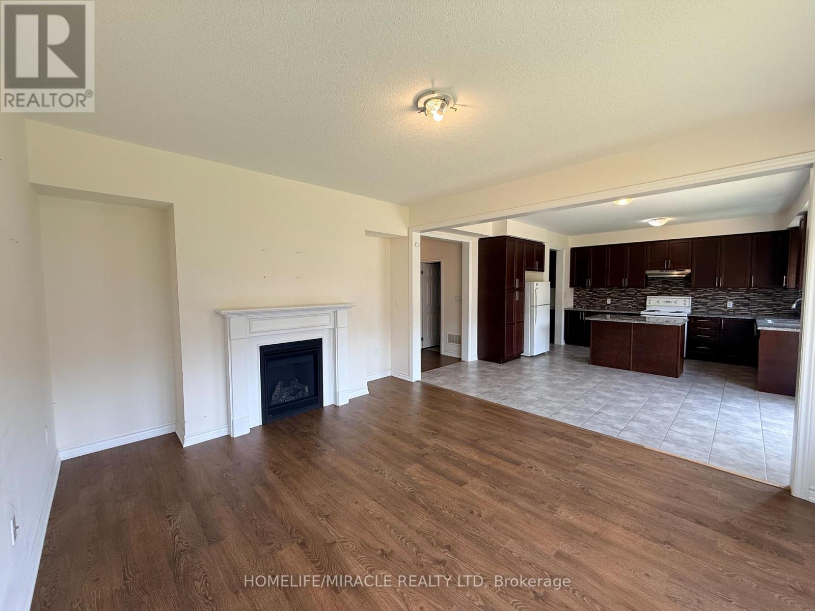 42 Arthur Mclaughlin Street, Clarington, Ontario  L1C 0T6 - Photo 12 - E13762342