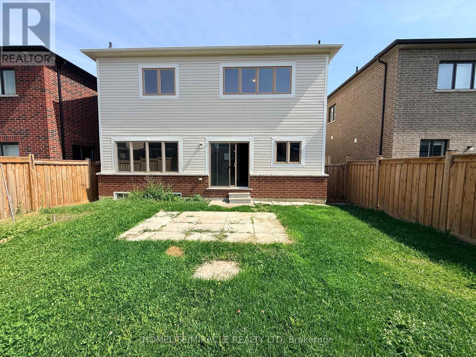 42 Arthur Mclaughlin Street, Clarington, Ontario  L1C 0T6 - Photo 17 - E13762342