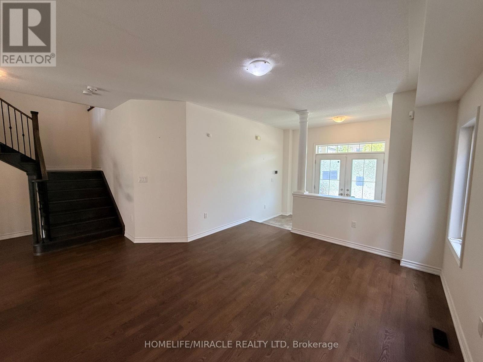 42 Arthur Mclaughlin Street, Clarington, Ontario  L1C 0T6 - Photo 8 - E13762342
