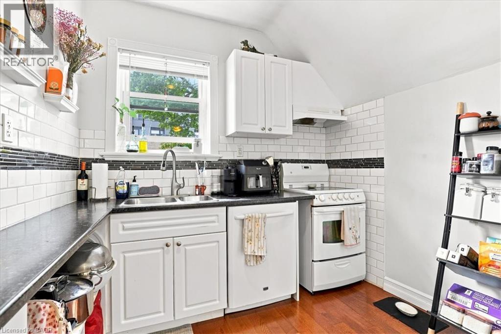 406 Duke Street W, Kitchener, Ontario  N2H 3Y5 - Photo 18 - 40861084
