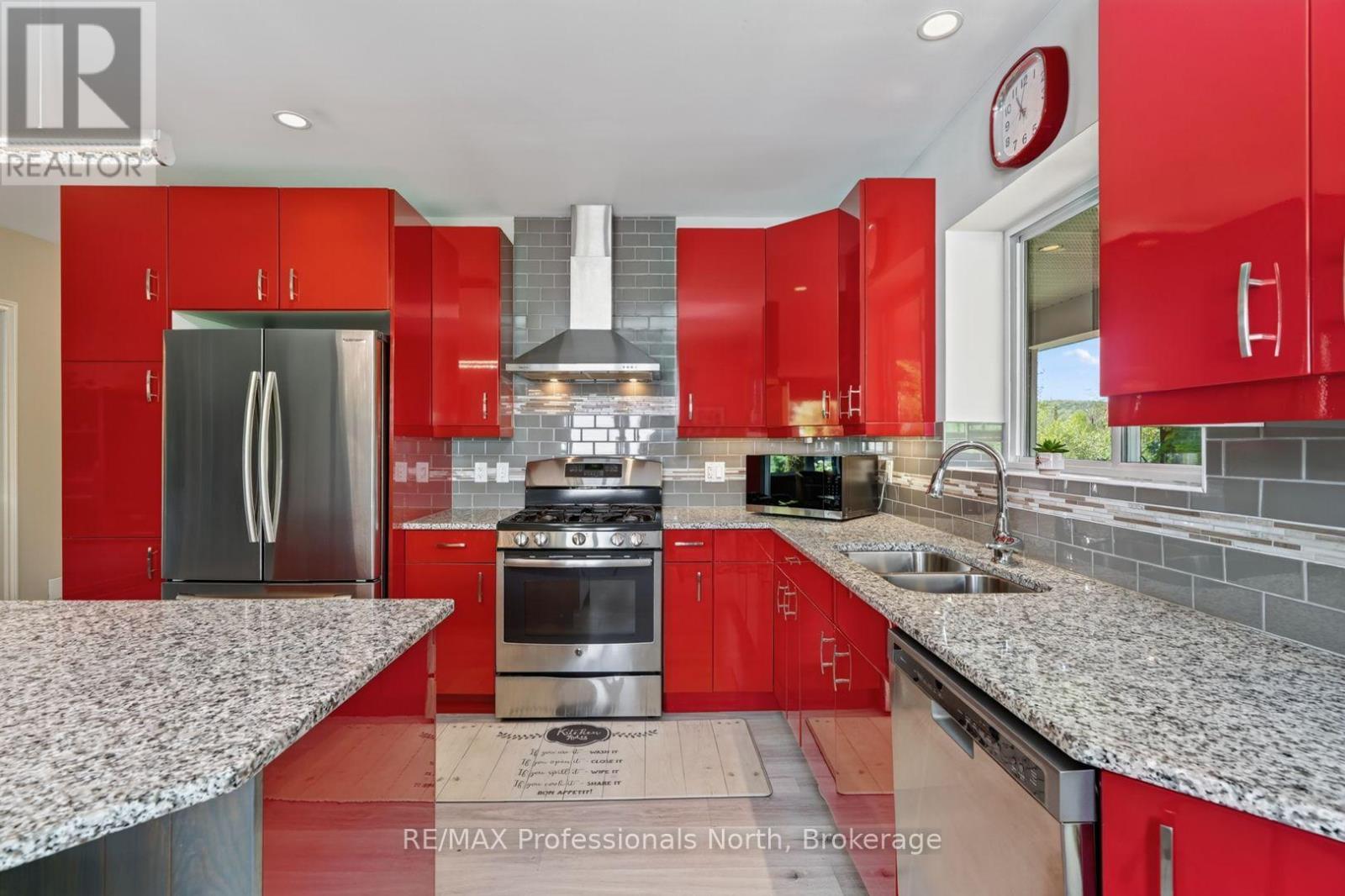 38 Goodwin Drive, Huntsville, Ontario  P1H 2R3 - Photo 10 - X13762536