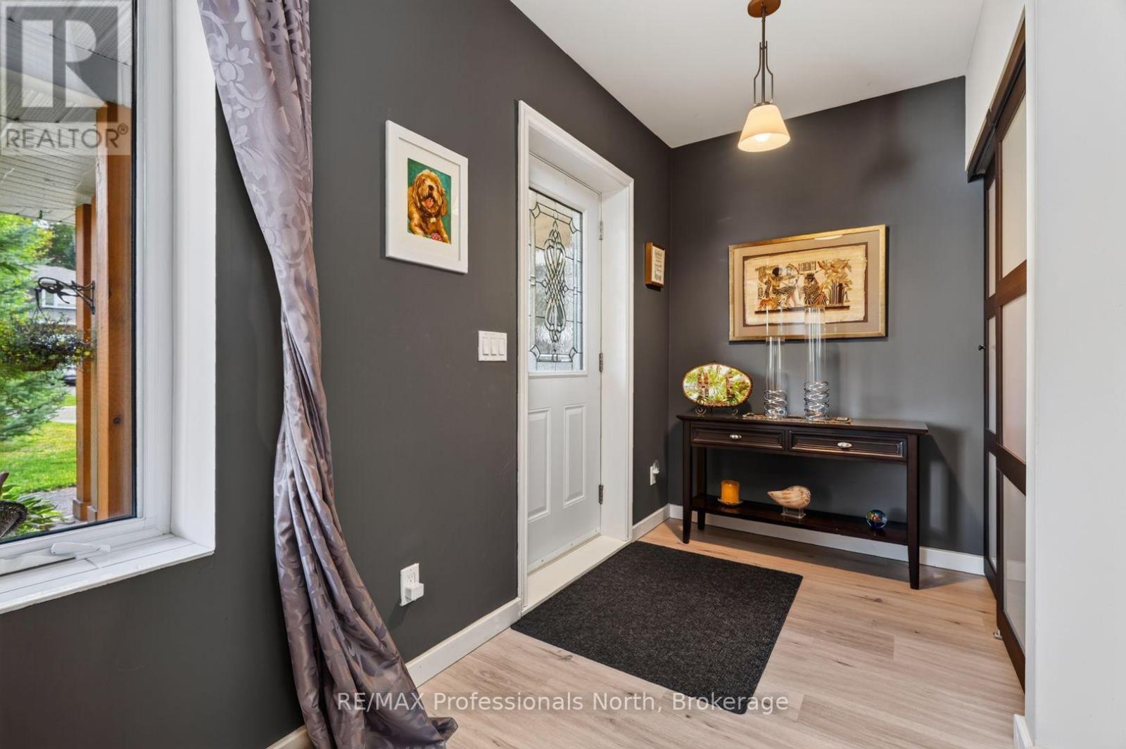 38 Goodwin Drive, Huntsville, Ontario  P1H 2R3 - Photo 4 - X13762536