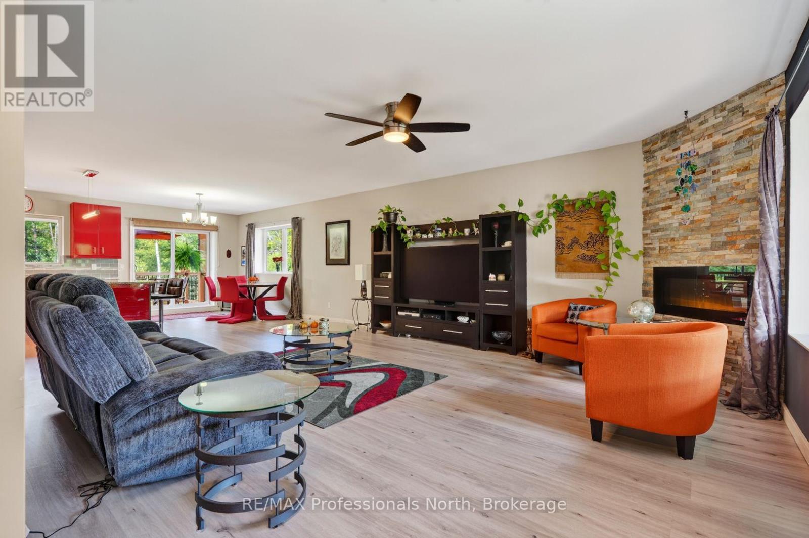 38 Goodwin Drive, Huntsville, Ontario  P1H 2R3 - Photo 5 - X13762536
