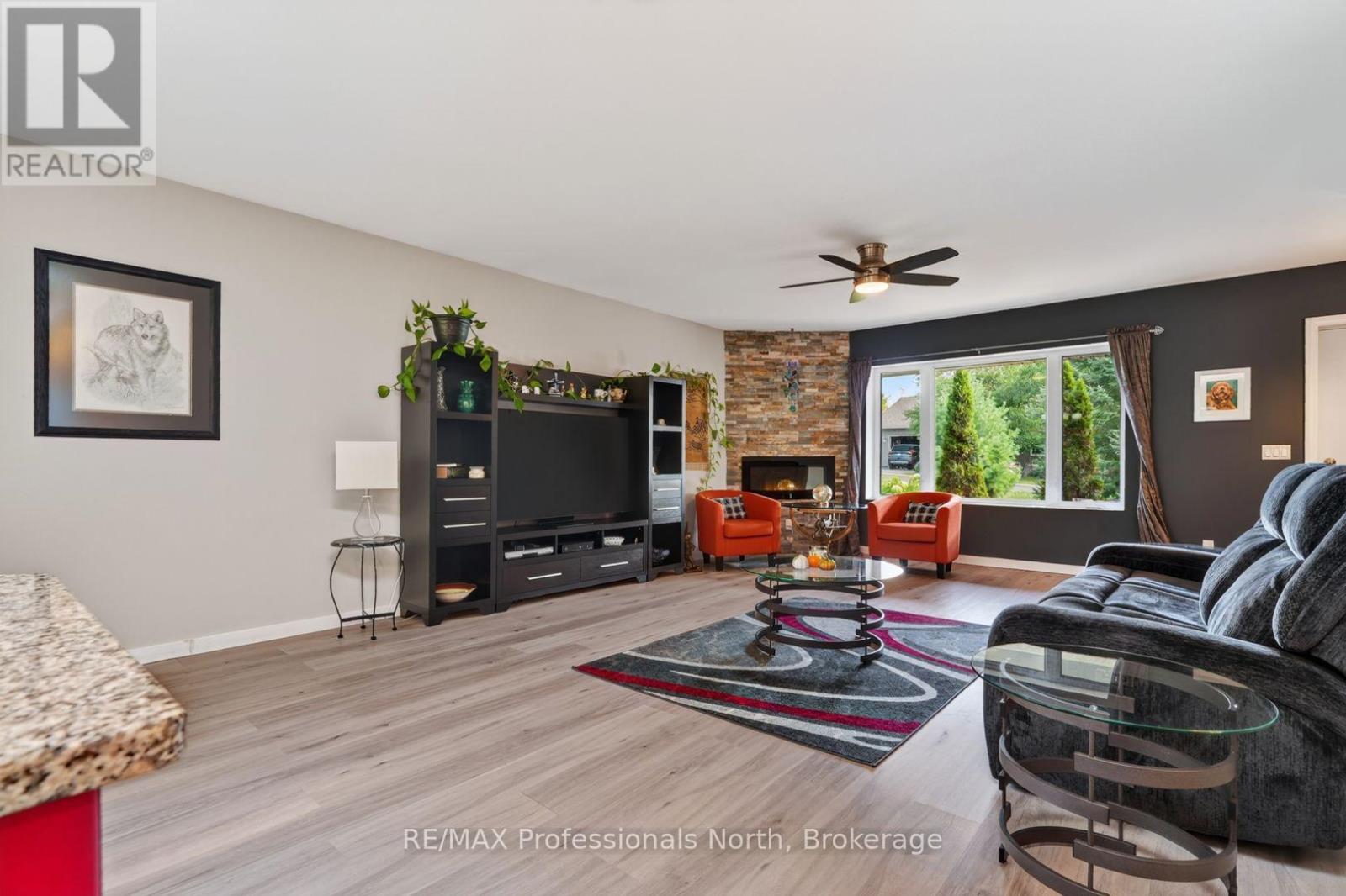 38 Goodwin Drive, Huntsville, Ontario  P1H 2R3 - Photo 7 - X13762536