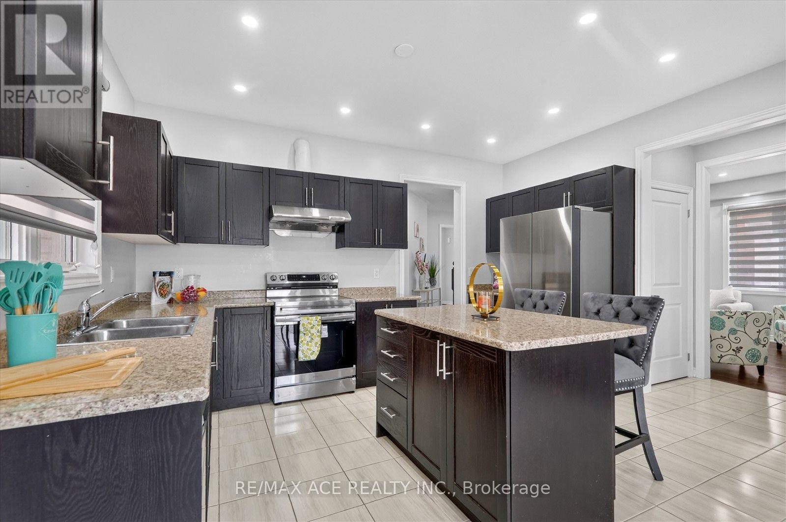 10 Gusul Avenue, Clarington, Ontario  L1B 0K7 - Photo 16 - E13754782