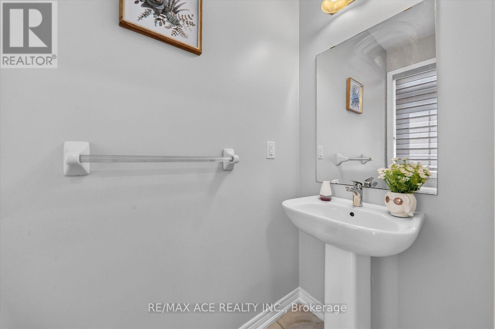 10 Gusul Avenue, Clarington, Ontario  L1B 0K7 - Photo 8 - E13754782