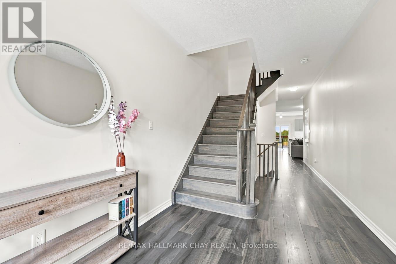 1146 Peelar Crescent, Innisfil, Ontario  L0L 1W0 - Photo 4 - N13762374