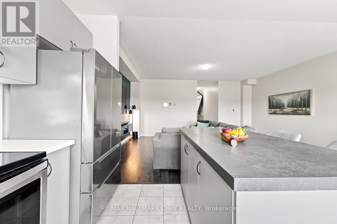 1146 Peelar Crescent, Innisfil, Ontario  L0L 1W0 - Photo 6 - N13762374