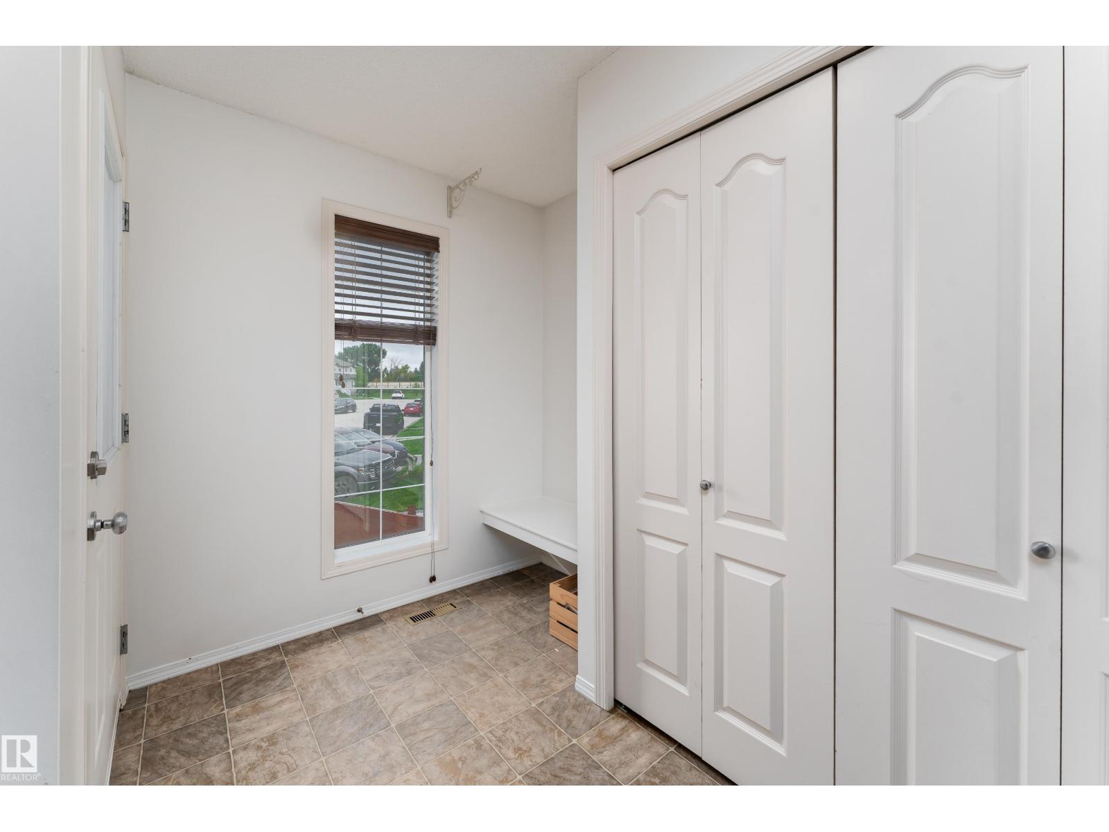 547 Songhurst Wy, Leduc, Alberta  T9E 0P8 - Photo 4 - E4507765