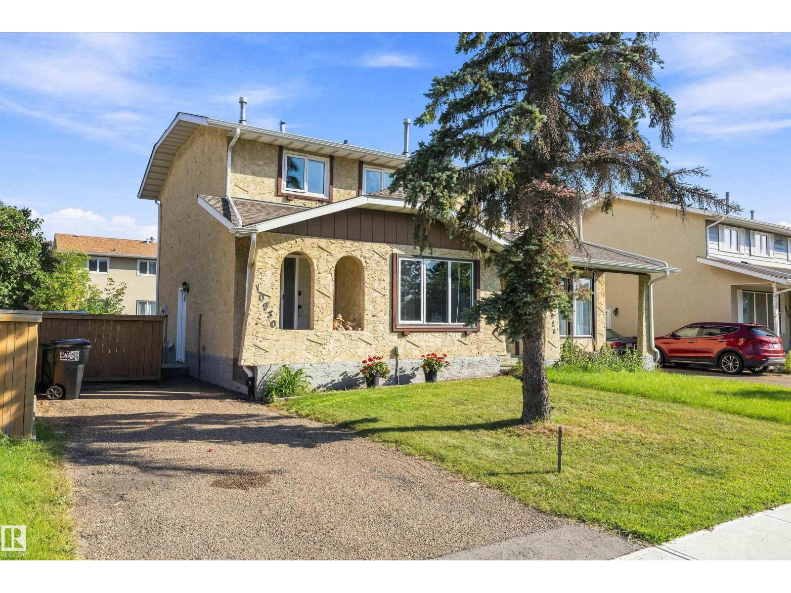 10930 Beaumaris Rd NW, Edmonton, Alberta  T5X 1Z6 - Photo 2 - E4507767