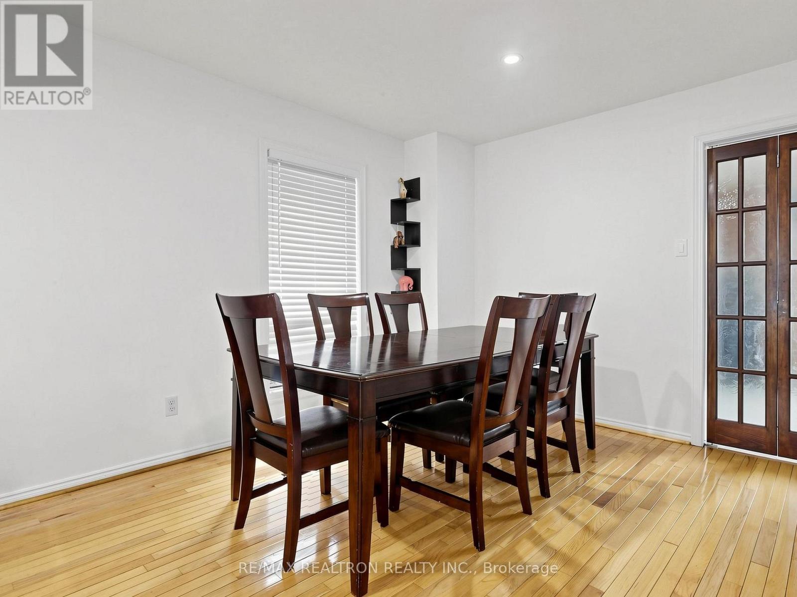 101 Chieftain Crescent, Barrie, Ontario  L4N 6J2 - Photo 13 - S13762328
