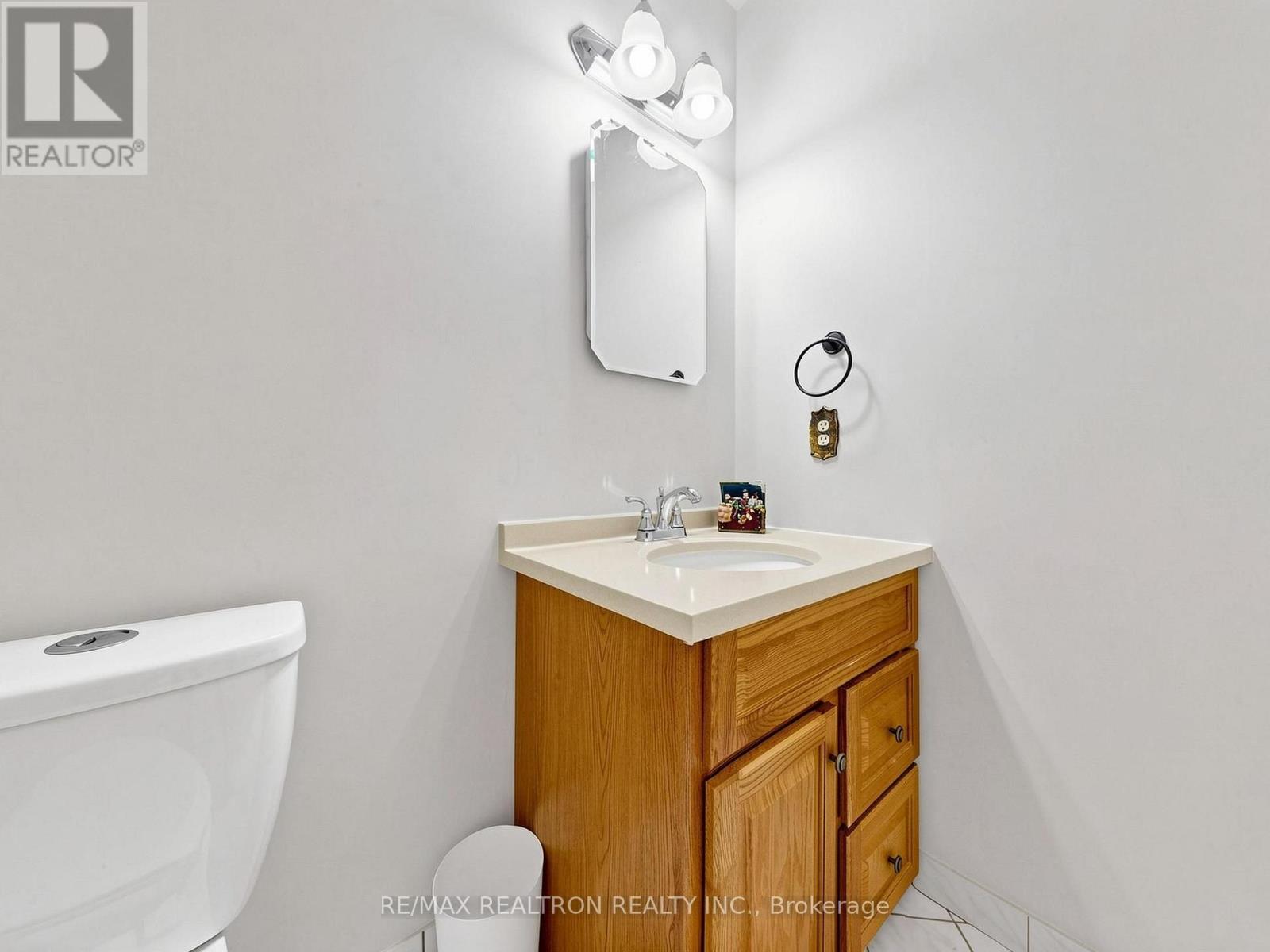 101 Chieftain Crescent, Barrie, Ontario  L4N 6J2 - Photo 29 - S13762328
