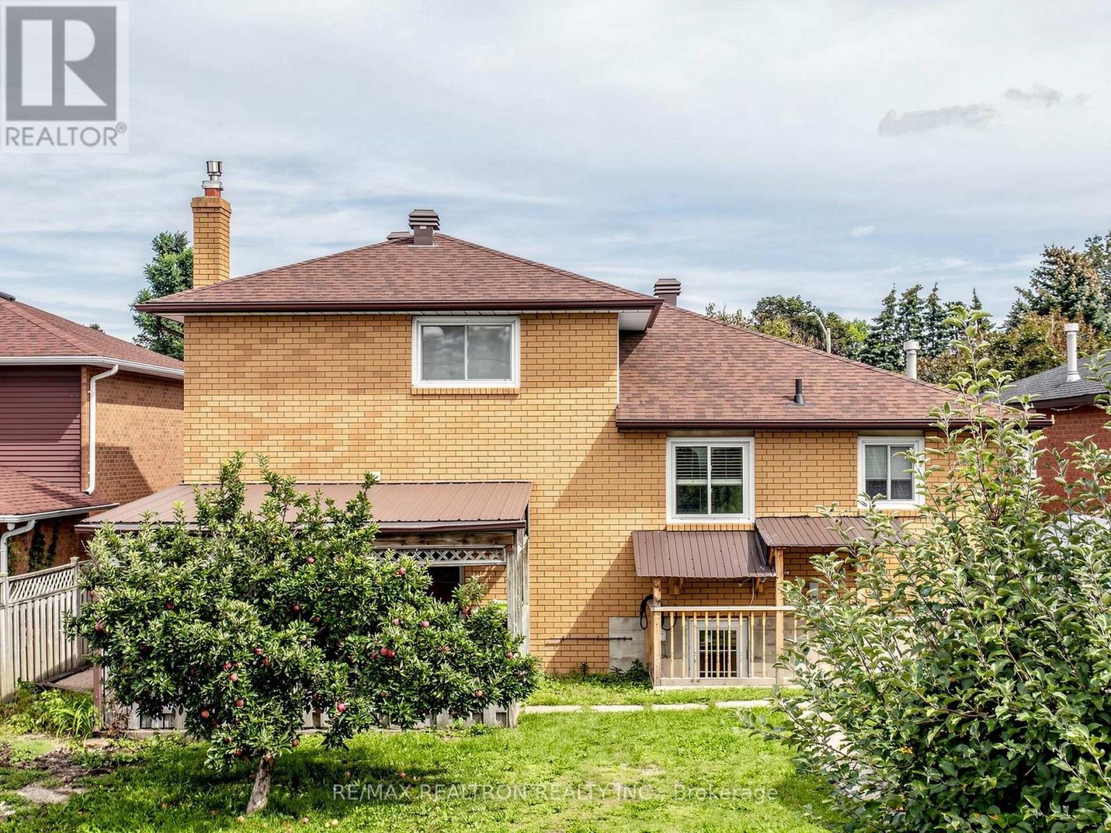 101 Chieftain Crescent, Barrie, Ontario  L4N 6J2 - Photo 48 - S13762328