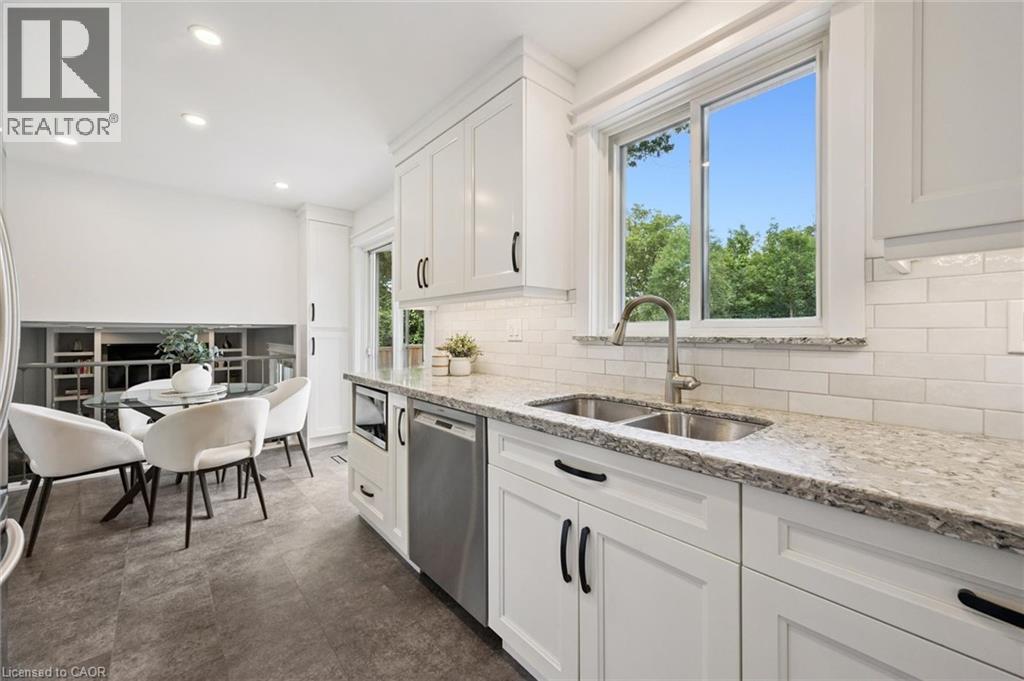 495 Tipperton Crescent, Oakville, Ontario  L6L 5E1 - Photo 17 - 40846639