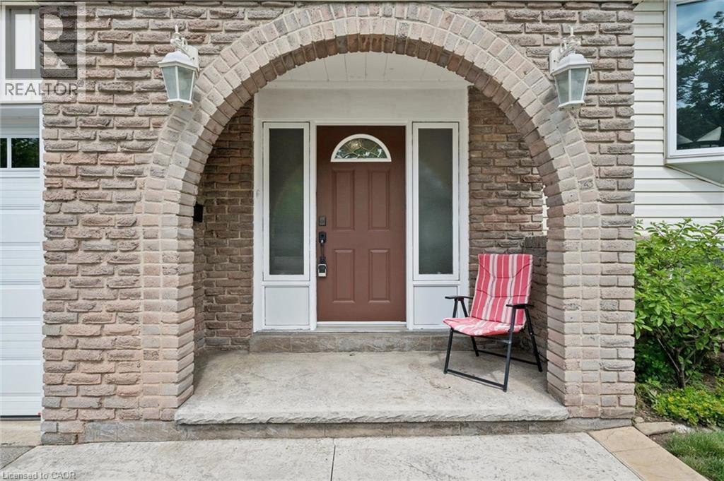 495 Tipperton Crescent, Oakville, Ontario  L6L 5E1 - Photo 3 - 40846639