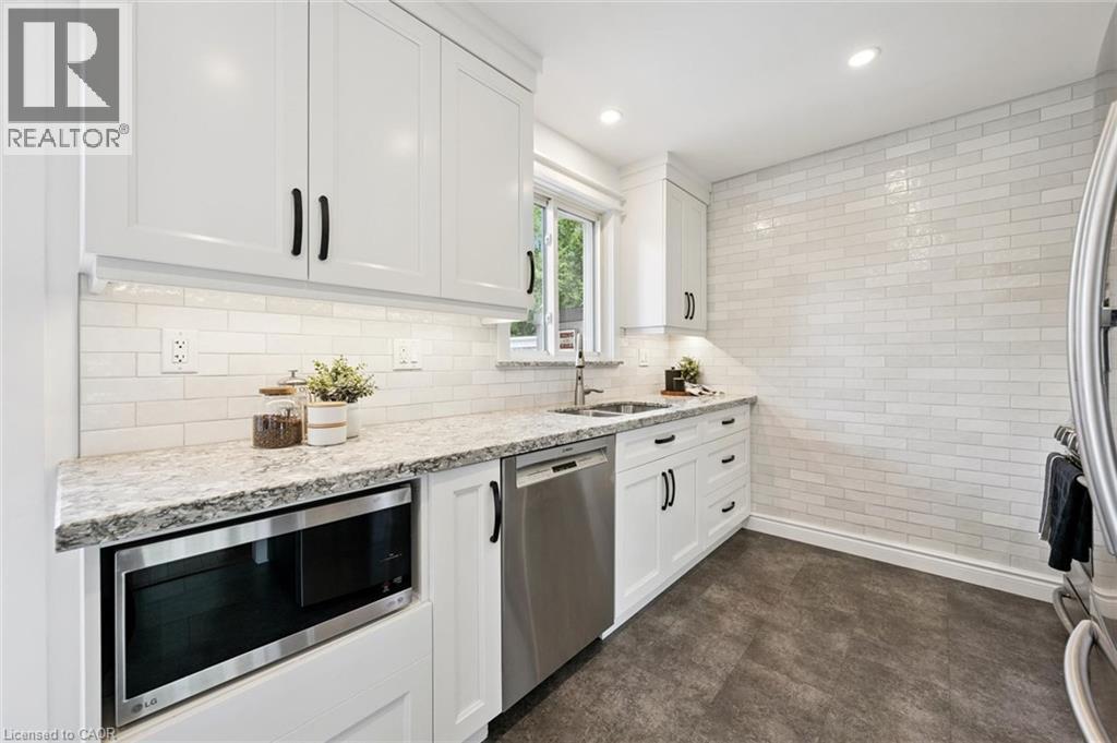 495 Tipperton Crescent, Oakville, Ontario  L6L 5E1 - Photo 15 - 40846639