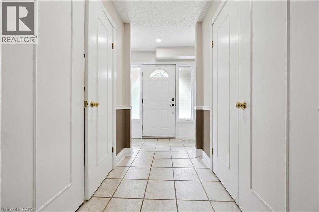 495 Tipperton Crescent, Oakville, Ontario  L6L 5E1 - Photo 5 - 40846639
