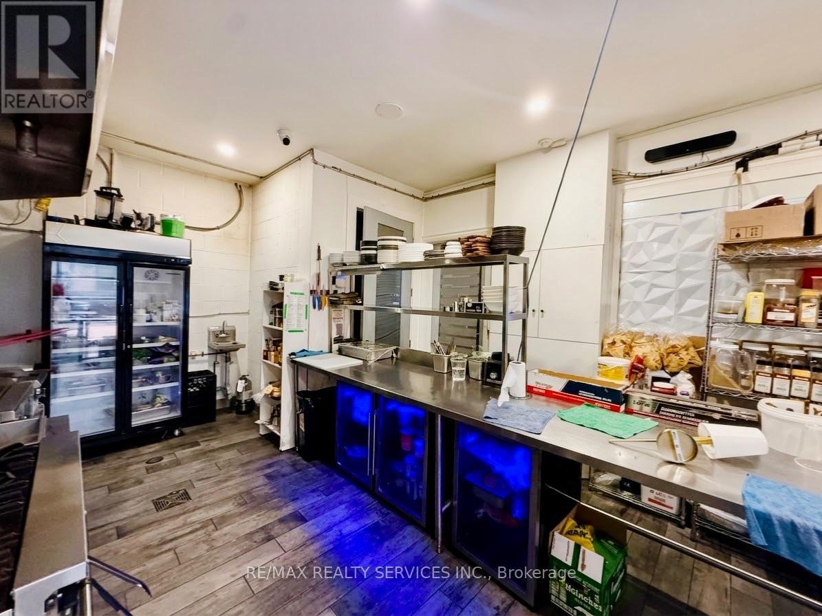 134 Millwick Drive, Toronto, Ontario  M9L 1Y6 - Photo 19 - W13762316