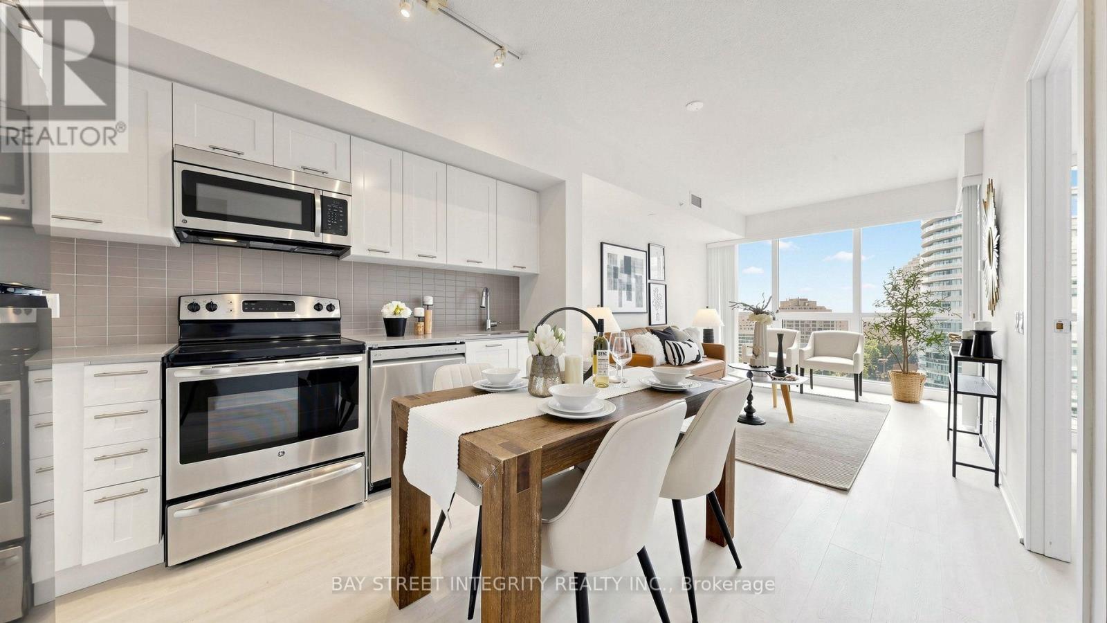 1702 - 2200 Lake Shore Boulevard W, Toronto, Ontario  M8V 1A4 - Photo 6 - W13762332