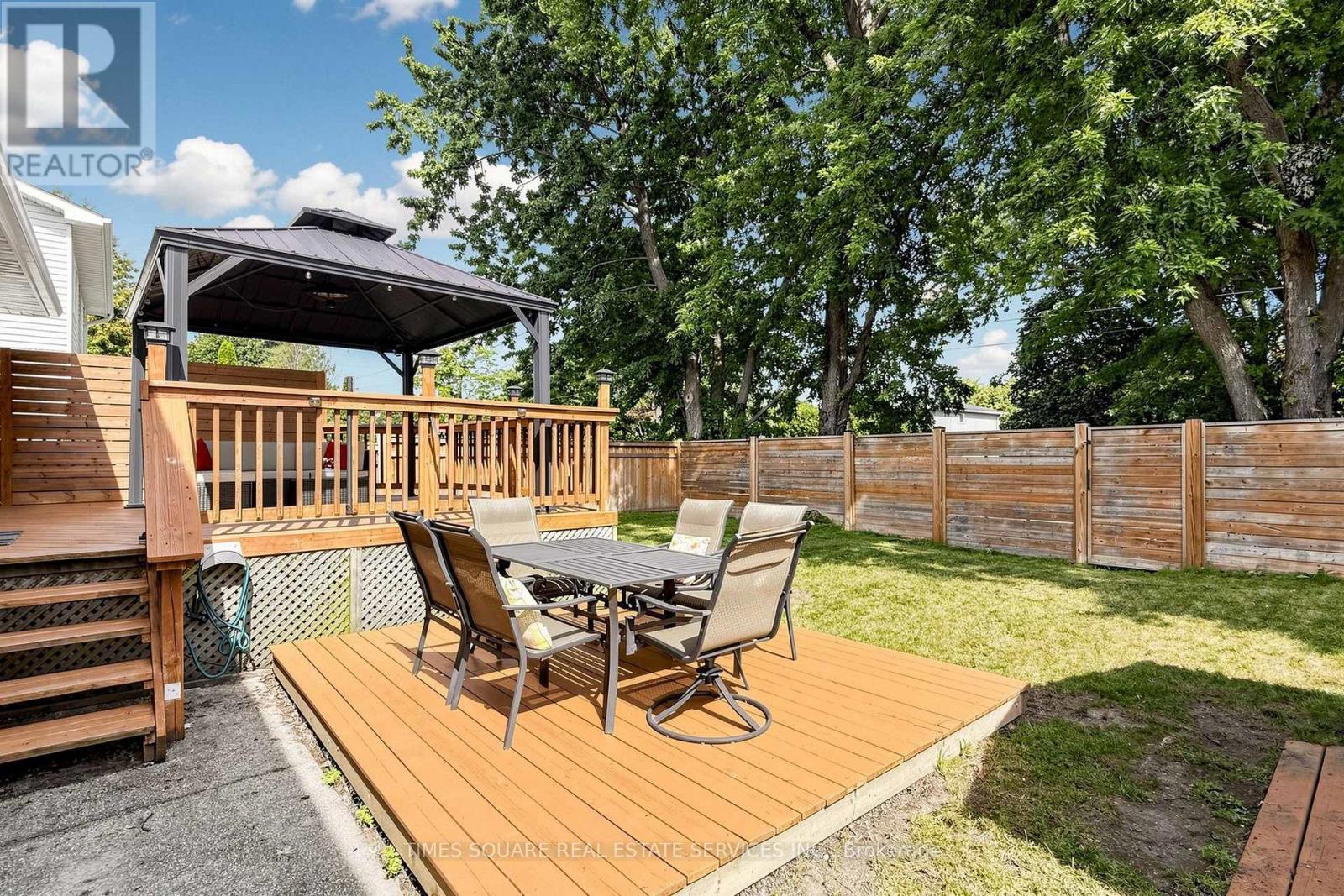 1493 Clinton Court, Burlington, Ontario  L7M 1N1 - Photo 3 - W13762366