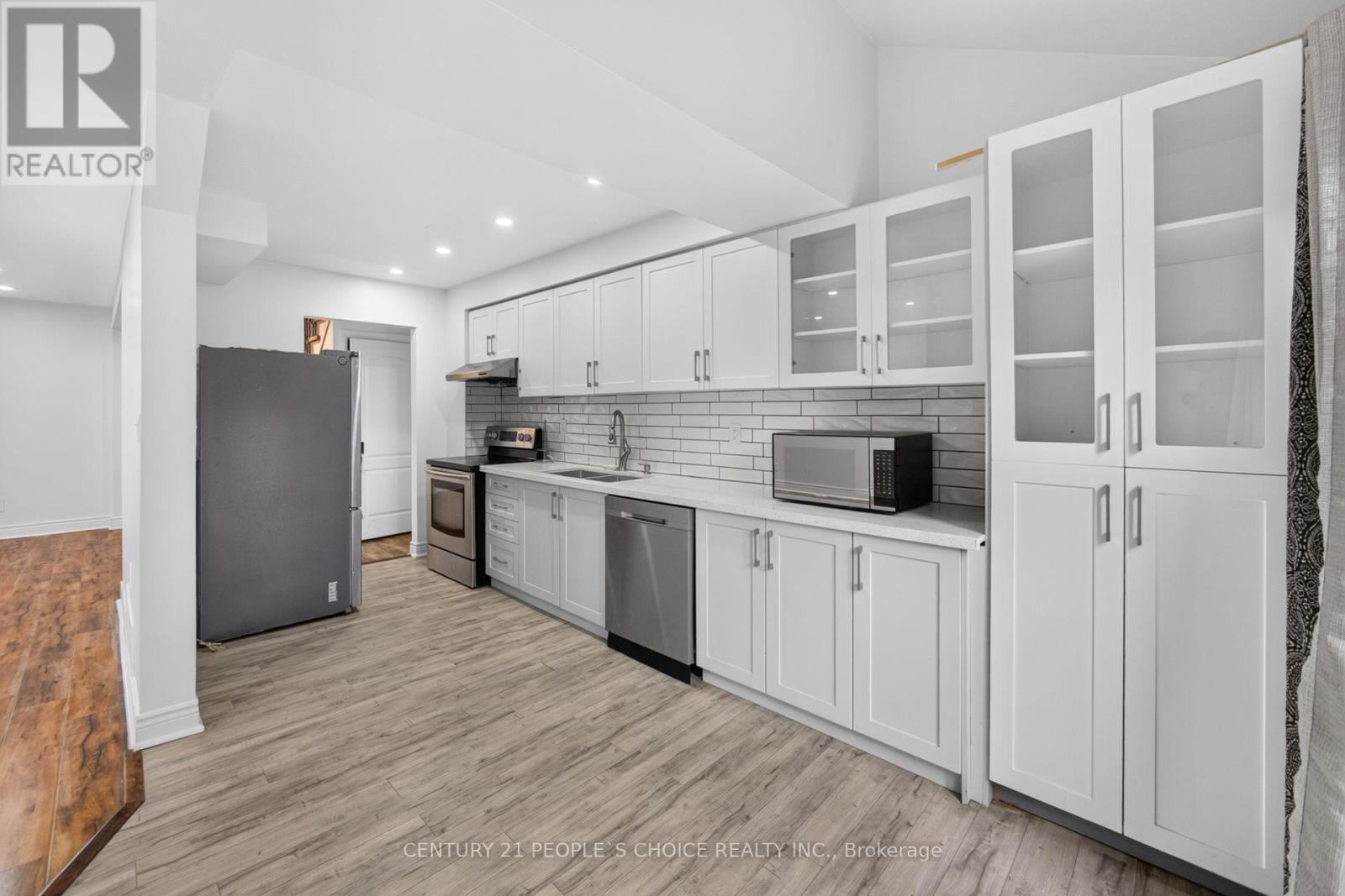 658 Galloway Crescent, Mississauga, Ontario  L5C 3W1 - Photo 14 - W13762418
