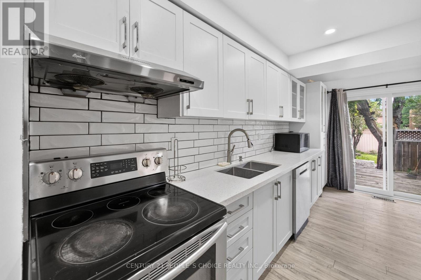 658 Galloway Crescent, Mississauga, Ontario  L5C 3W1 - Photo 18 - W13762418