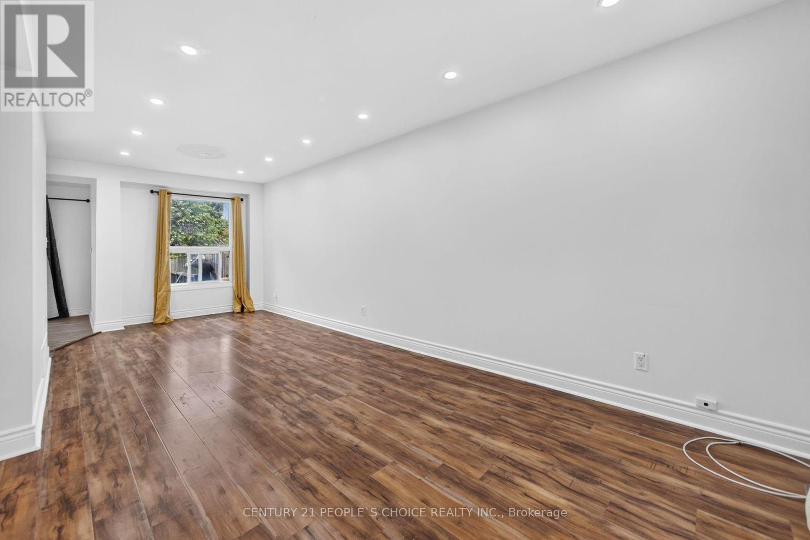 658 Galloway Crescent, Mississauga, Ontario  L5C 3W1 - Photo 9 - W13762418