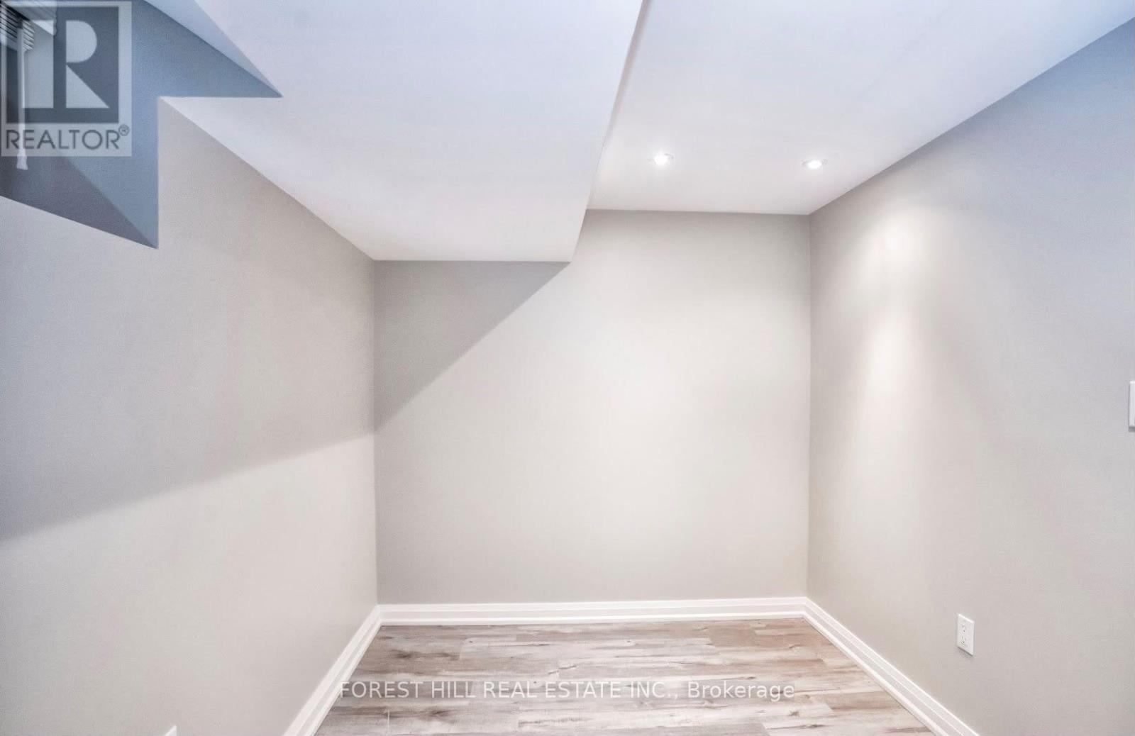 Bsmt - 34 Kenneth Avenue, Toronto, Ontario  M6P 1H9 - Photo 13 - W13762426