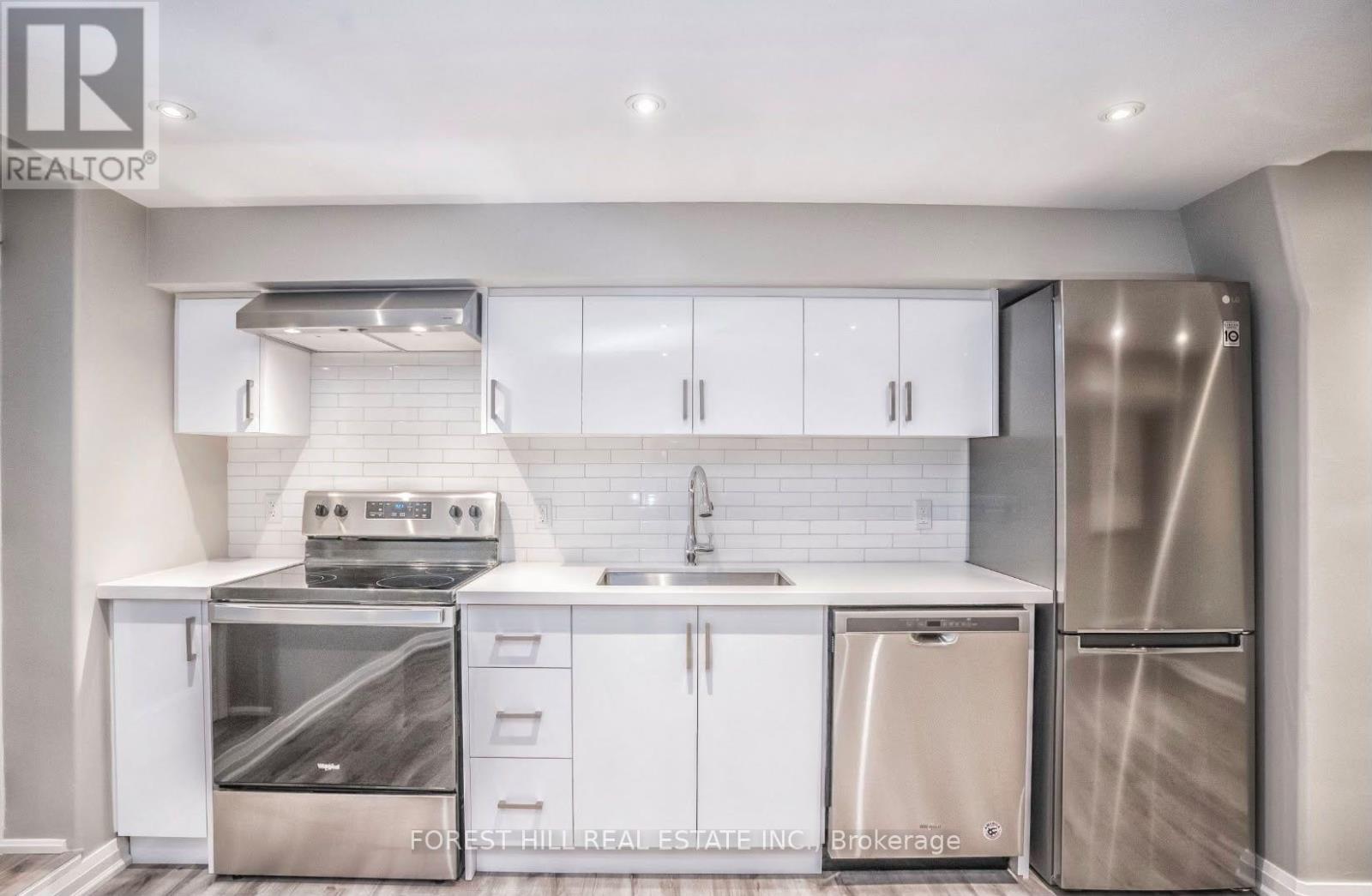 Bsmt - 34 Kenneth Avenue, Toronto, Ontario  M6P 1H9 - Photo 3 - W13762426