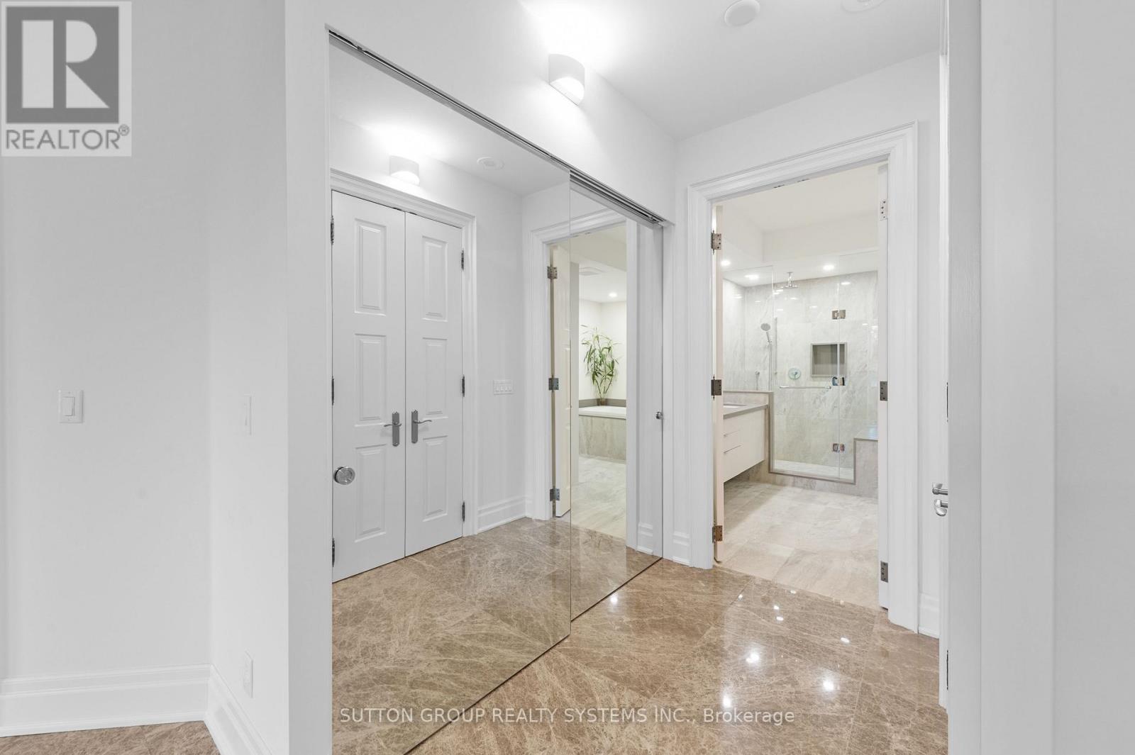 102 - 2095 Lake Shore Boulevard W, Toronto, Ontario  M8V 4G4 - Photo 11 - W13762436