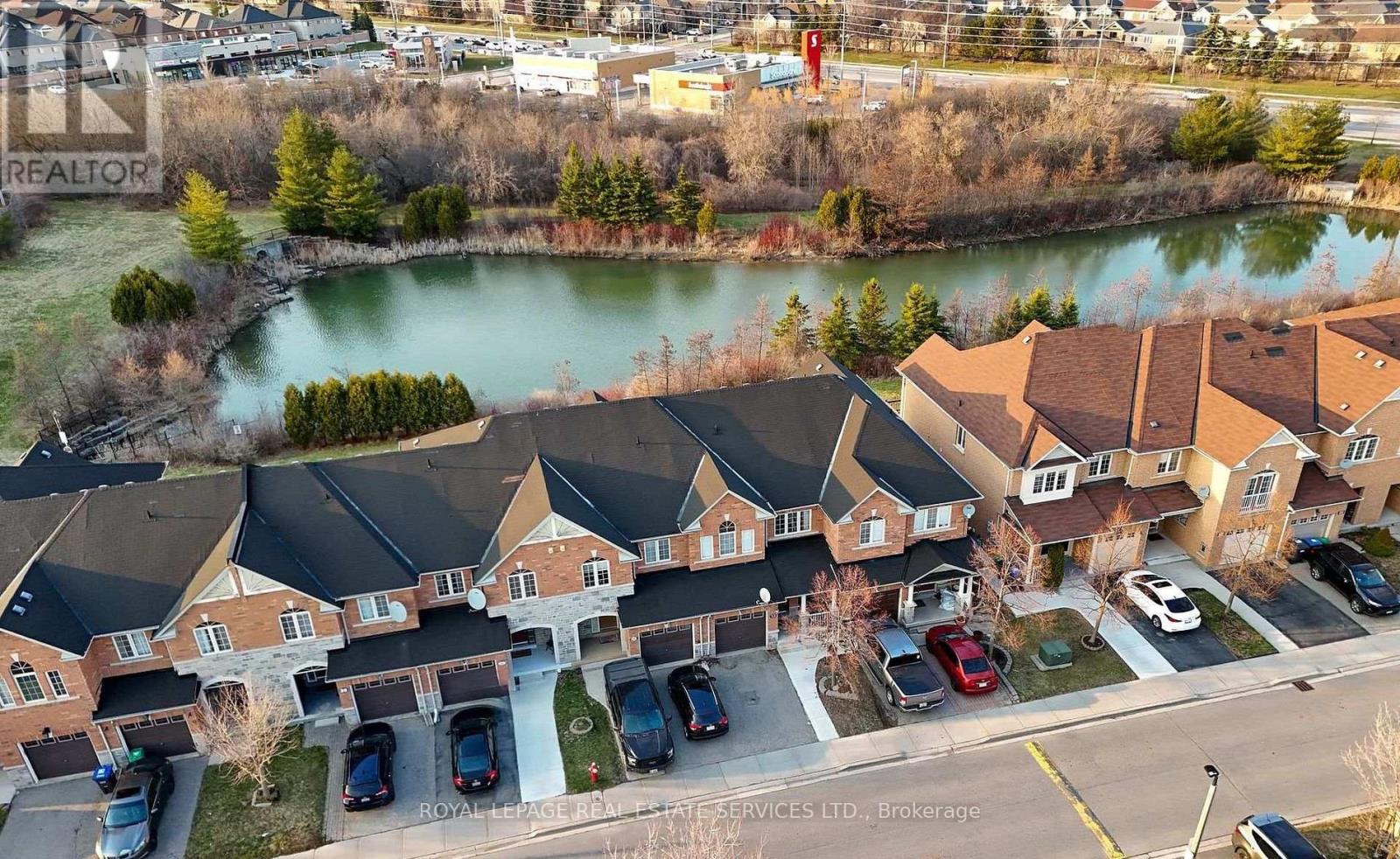 26 Bay Breeze Drive, Brampton, Ontario  L6R 0M1 - Photo 3 - W13762484