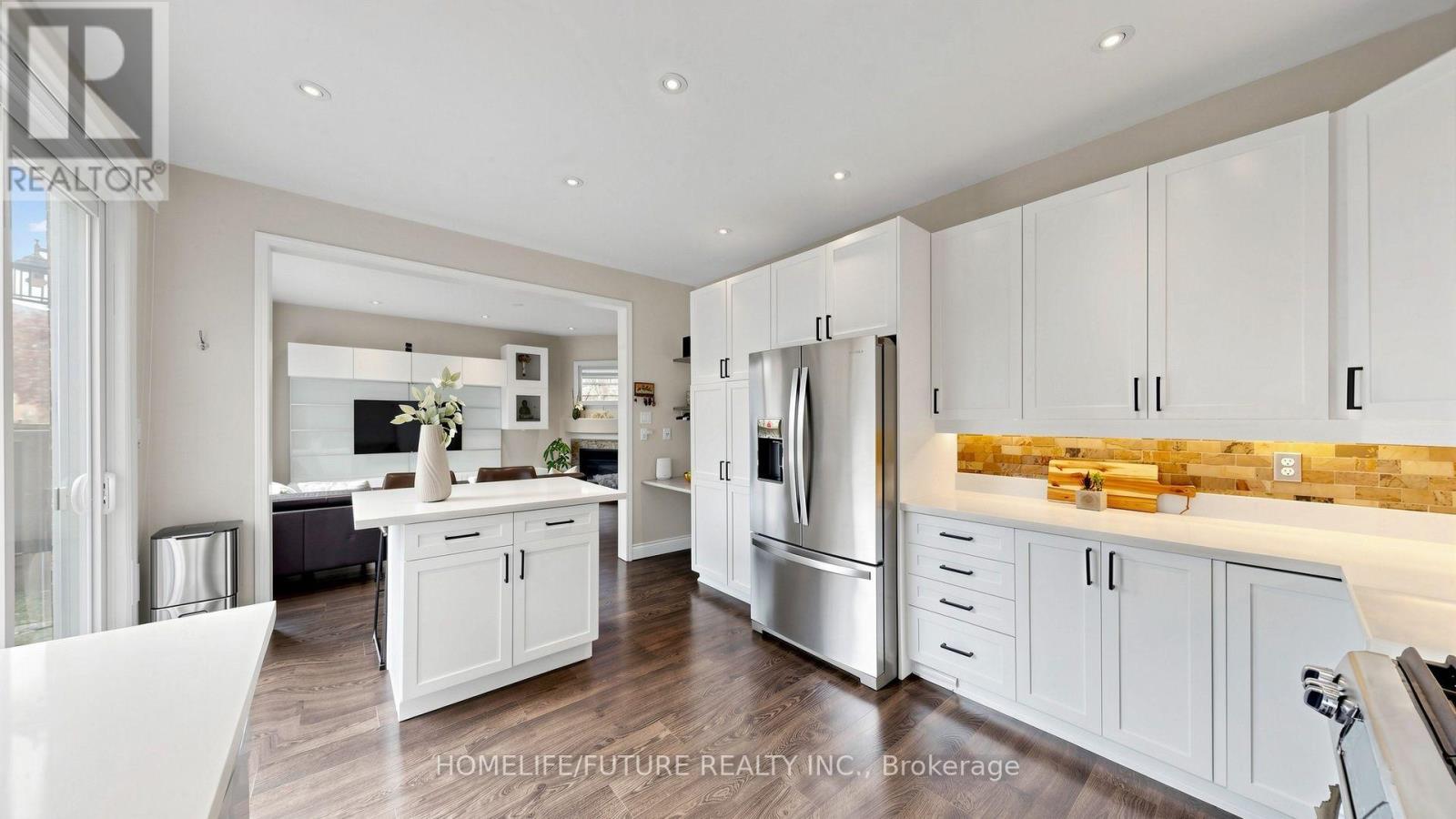 2440 Hollybrook Drive, Oakville, Ontario  L6M 4S8 - Photo 15 - W13762568