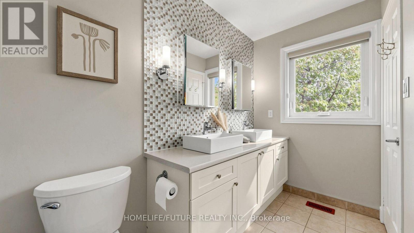 2440 Hollybrook Drive, Oakville, Ontario  L6M 4S8 - Photo 27 - W13762568