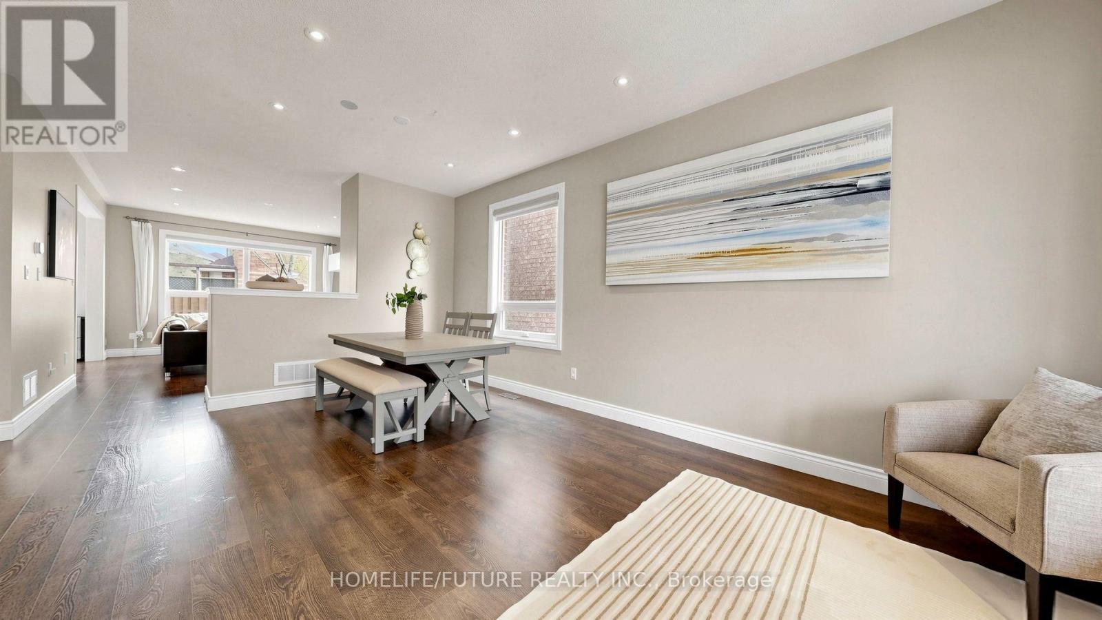 2440 Hollybrook Drive, Oakville, Ontario  L6M 4S8 - Photo 5 - W13762568