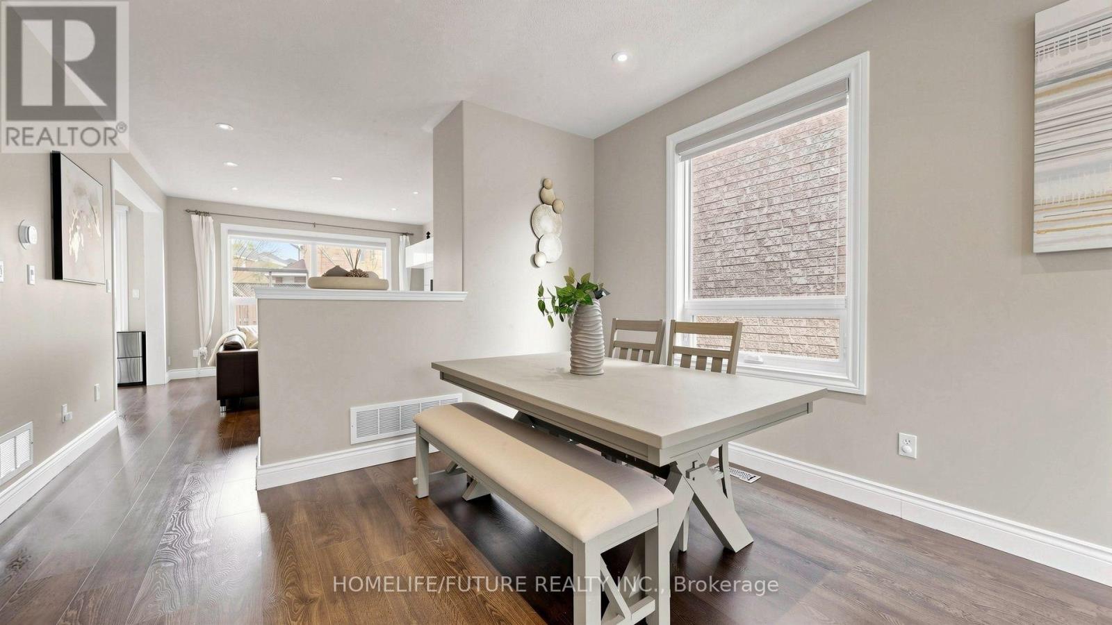 2440 Hollybrook Drive, Oakville, Ontario  L6M 4S8 - Photo 6 - W13762568