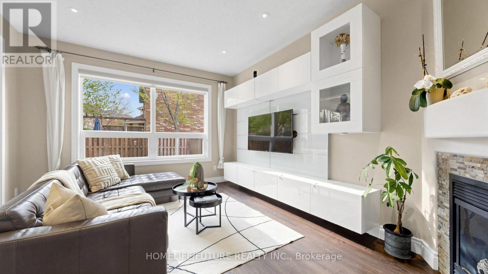 2440 Hollybrook Drive, Oakville, Ontario  L6M 4S8 - Photo 9 - W13762568