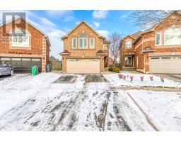 7115 SPYGLASS CRESCENT, Mississauga, Ontario