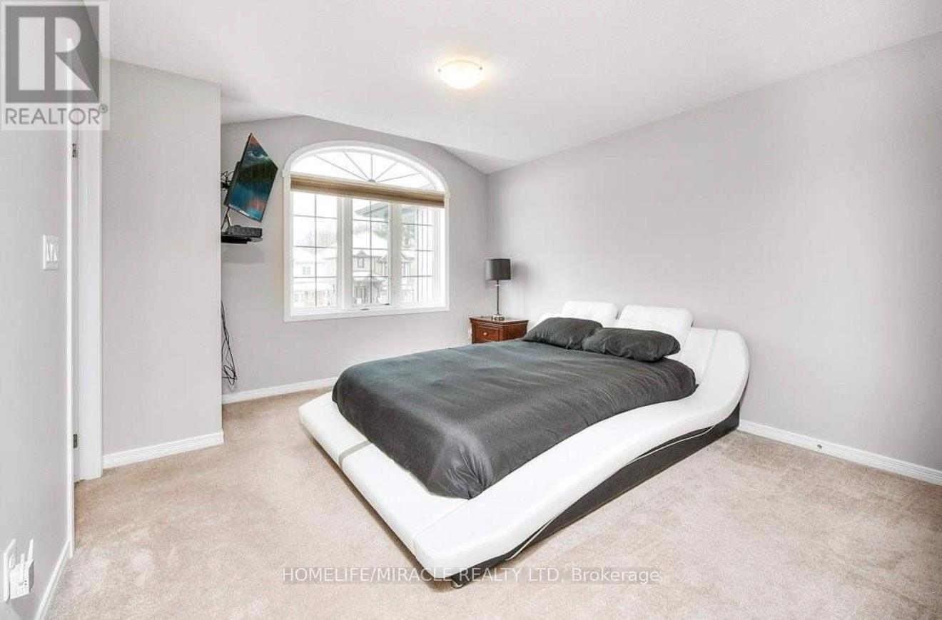 132 Maitland Street, Kitchener, Ontario  N2R 0C2 - Photo 4 - X13762362