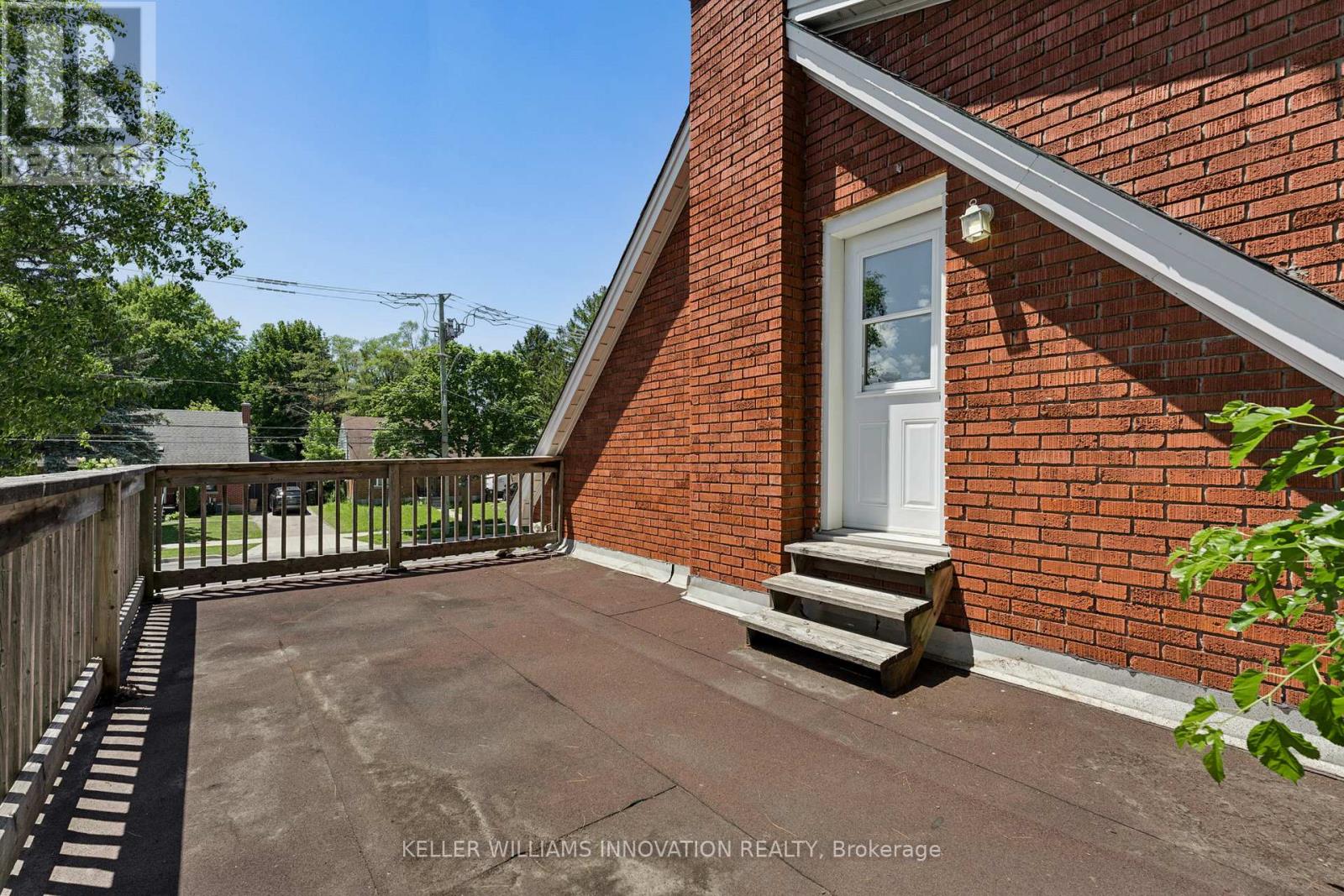 580 WEBER STREET E