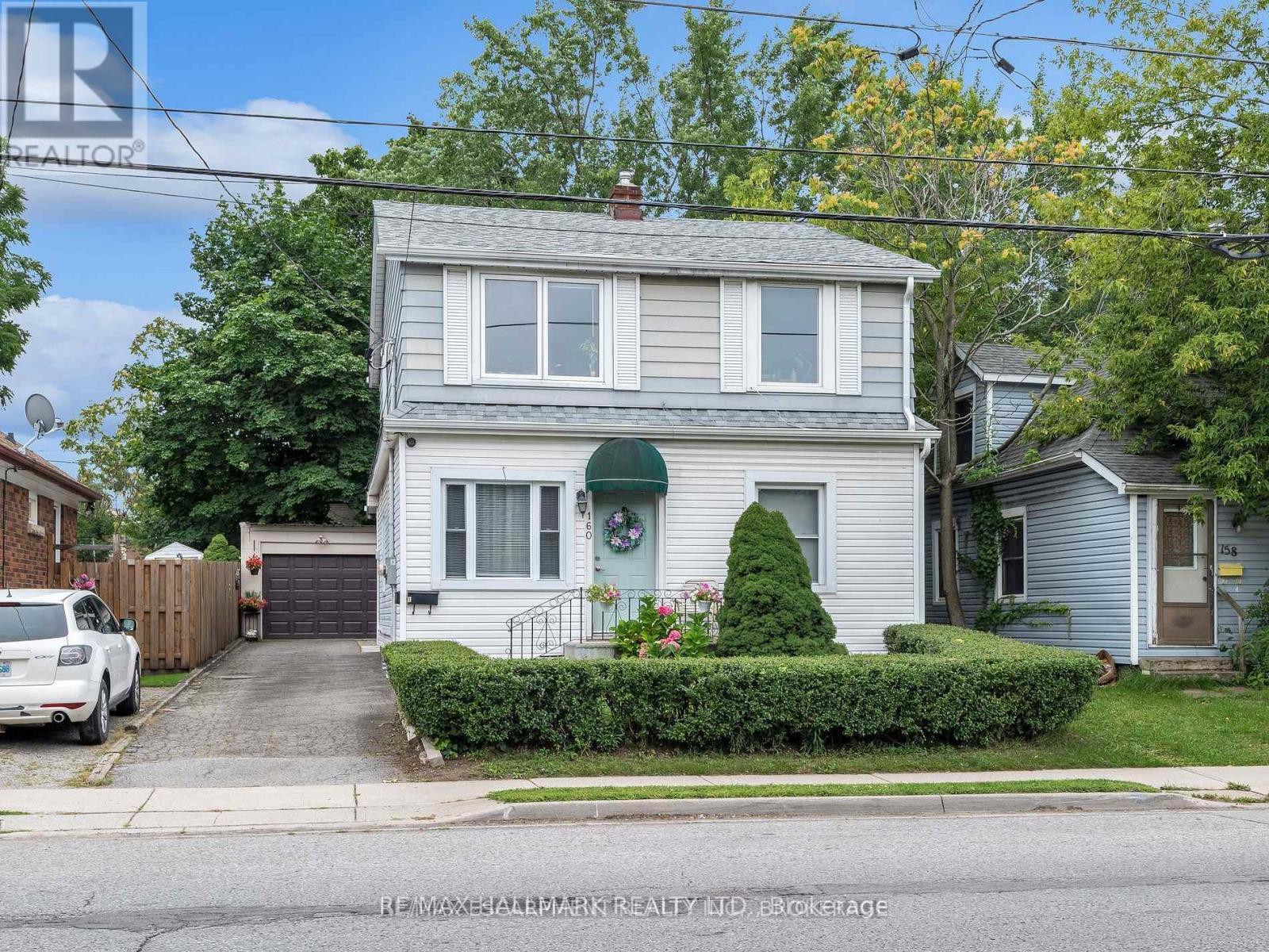 UPPER - 160 WELLAND AVENUE