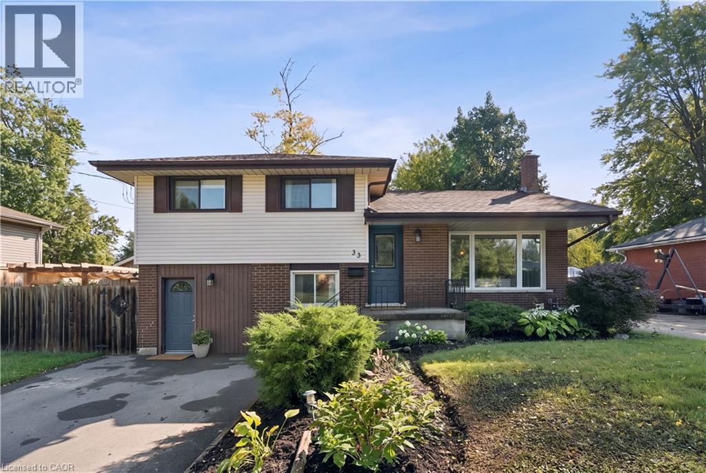 33 PATTERSON Avenue, Brantford, Ontario