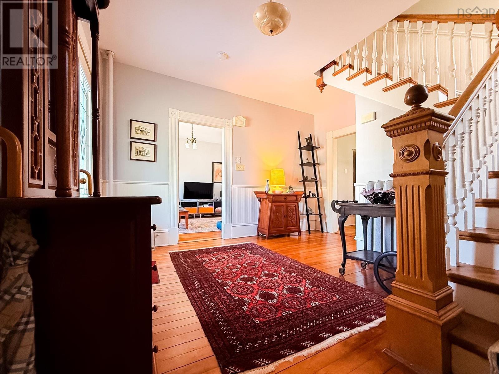 30 Beacon Street, Sydney, Nova Scotia B1P 4S9 - Photo 12 - 202615560
