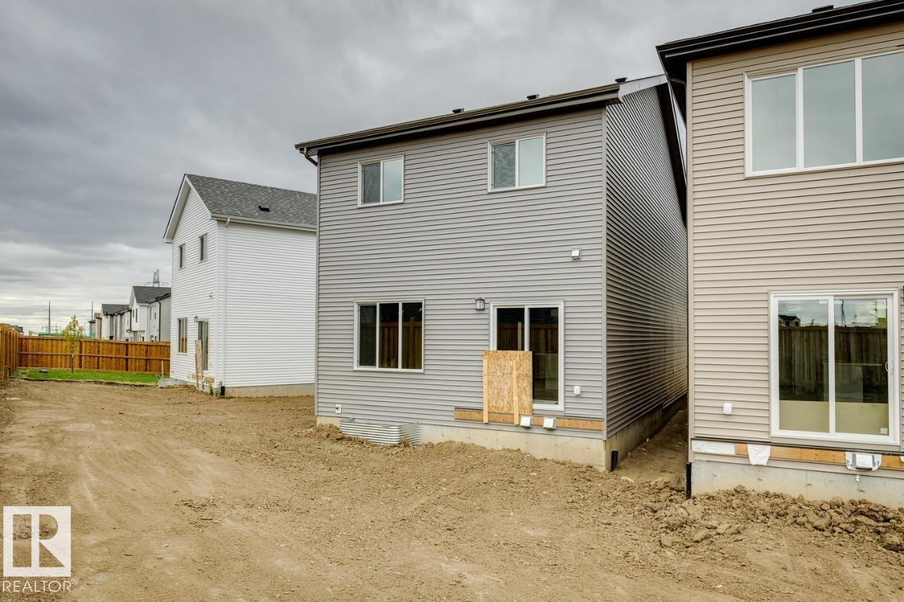 432 27 St SW, Edmonton, Alberta  T6X 3H9 - Photo 4 - E4505984