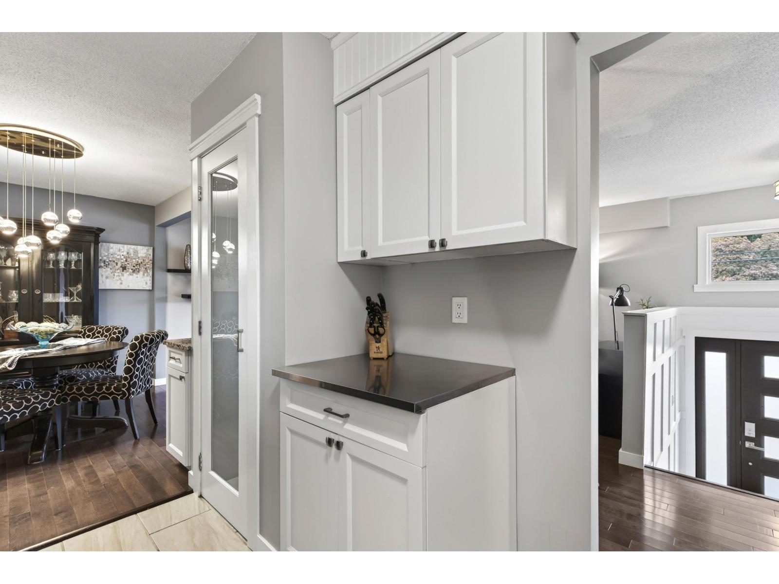 8087 Manson Street, Mission, British Columbia  V2V 6P7 - Photo 11 - R3162749
