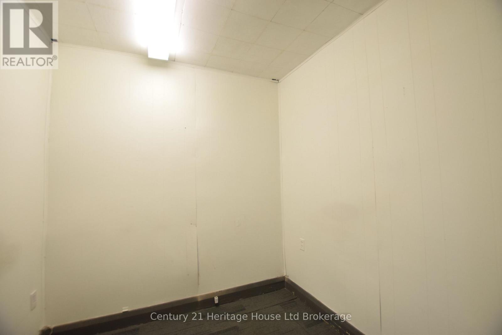 361 Dundas Street, Woodstock, Ontario  N4S 1B6 - Photo 14 - X13227286