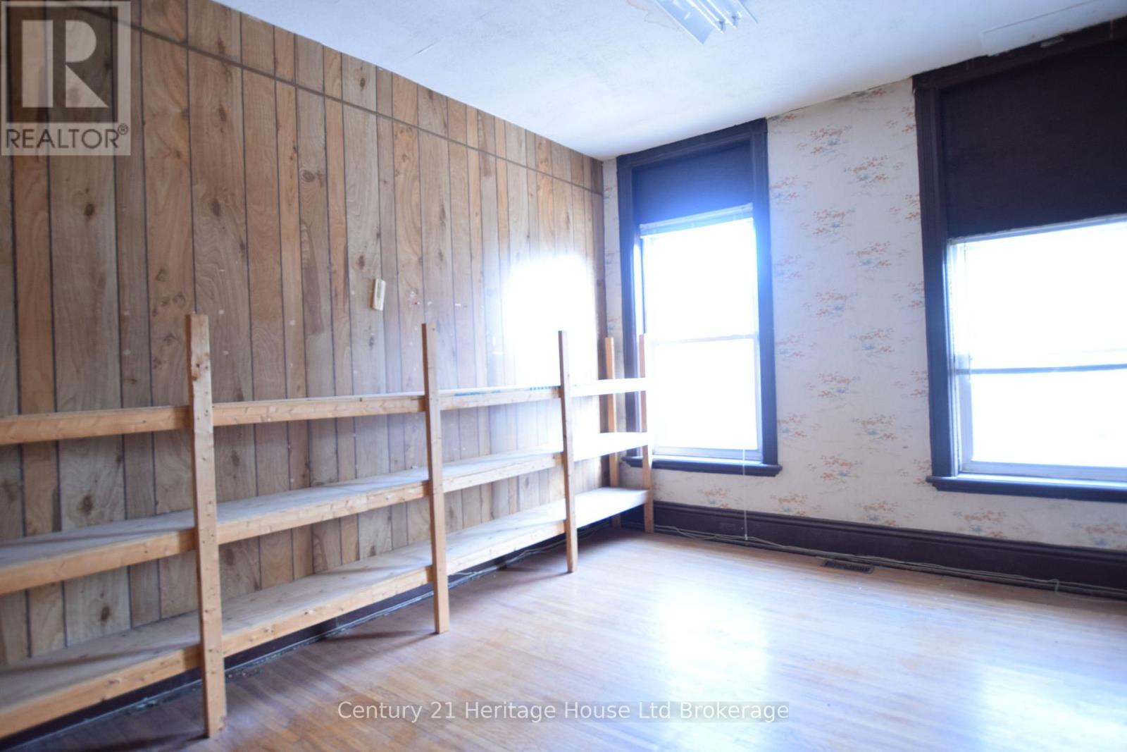 361 Dundas Street, Woodstock, Ontario  N4S 1B6 - Photo 35 - X13227286