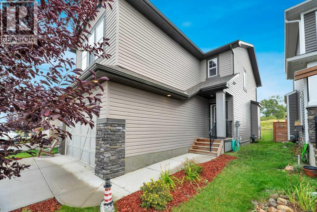 32 Lakewood Circle, Strathmore, Alberta  T1P 0G6 - Photo 3 - A2343196